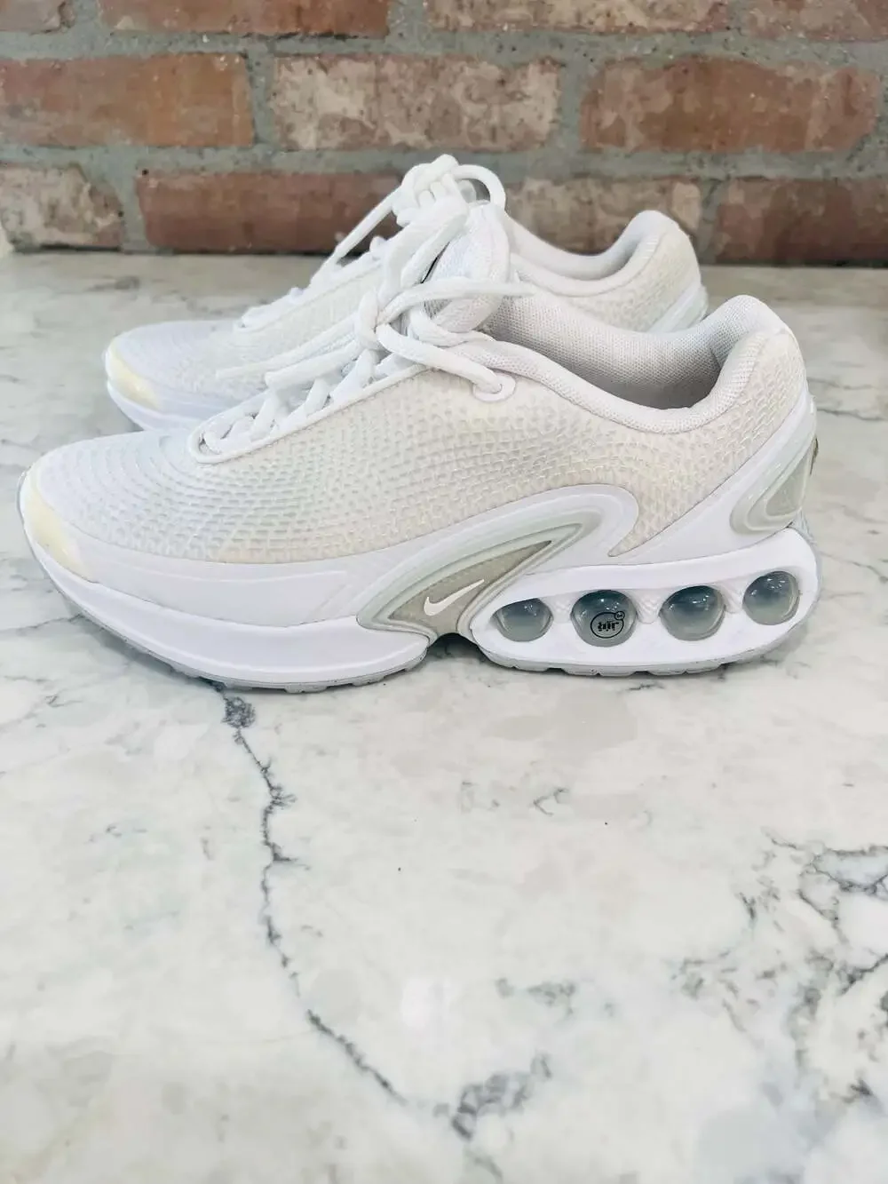 Nike Air Max Dn Women's Sneakers Size 7
